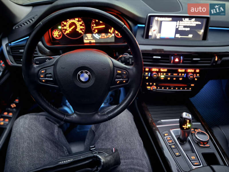 Внедорожник / Кроссовер BMW X5 2014 в Черновцах