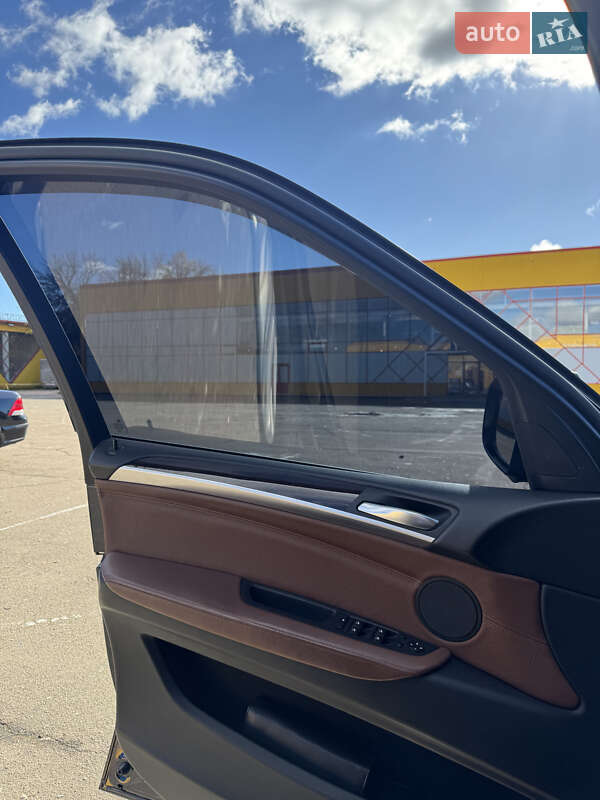 Позашляховик / Кросовер BMW X5 2012 в Житомирі