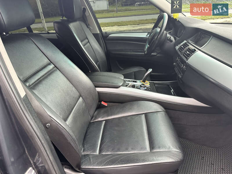 Внедорожник / Кроссовер BMW X5 2013 в Львове