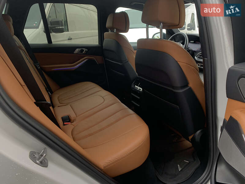 Внедорожник / Кроссовер BMW X5 2022 в Ивано-Франковске