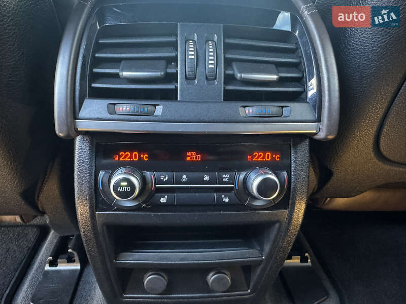 Позашляховик / Кросовер BMW X5 2015 в Дніпрі