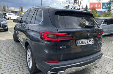 Внедорожник / Кроссовер BMW X5 2019 в 