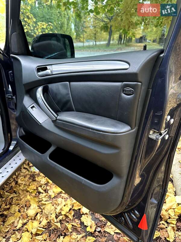 Внедорожник / Кроссовер BMW X5 2004 в Умани