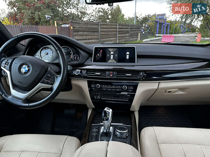 Внедорожник / Кроссовер BMW X5 2016 в Киеве