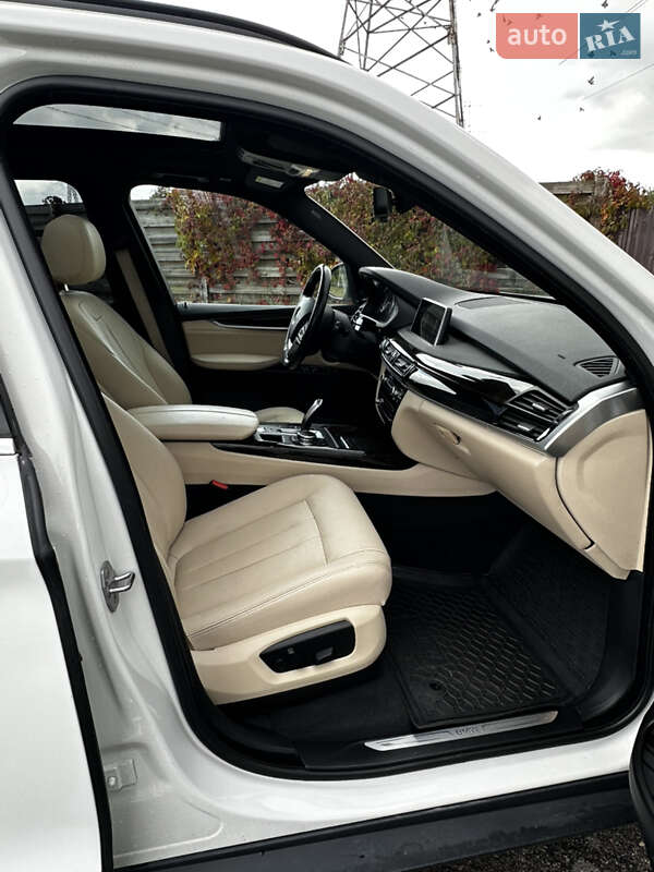 Внедорожник / Кроссовер BMW X5 2016 в Киеве