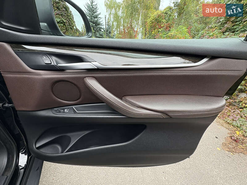 Позашляховик / Кросовер BMW X5 2015 в Києві