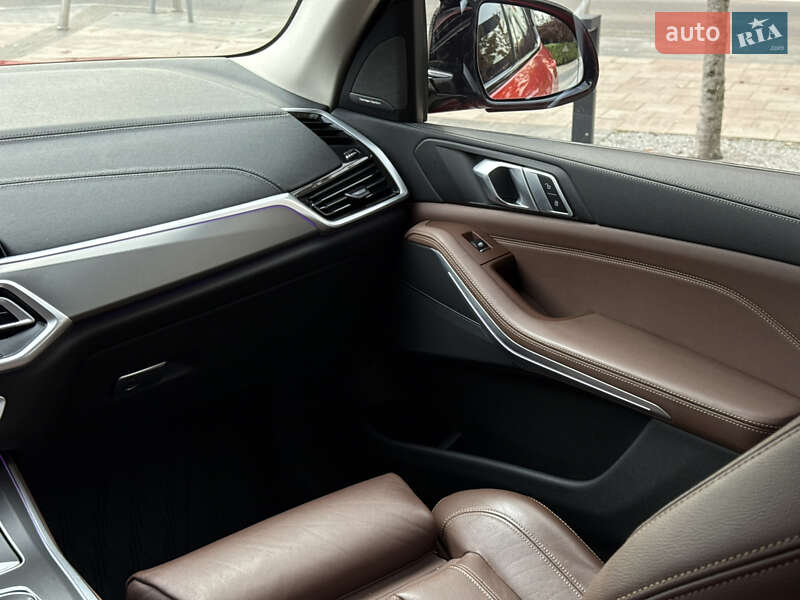 Внедорожник / Кроссовер BMW X5 2019 в Киеве