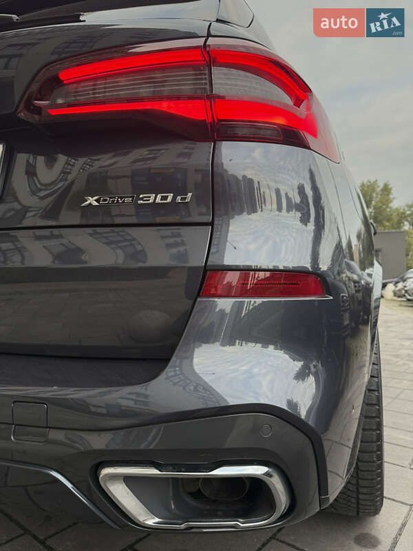 Внедорожник / Кроссовер BMW X5 2022 в Киеве