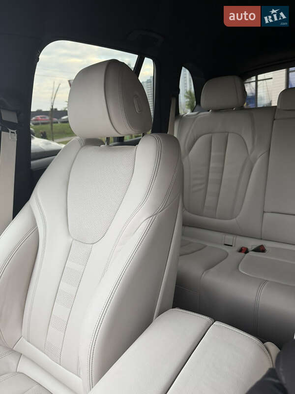 Внедорожник / Кроссовер BMW X5 2022 в Киеве