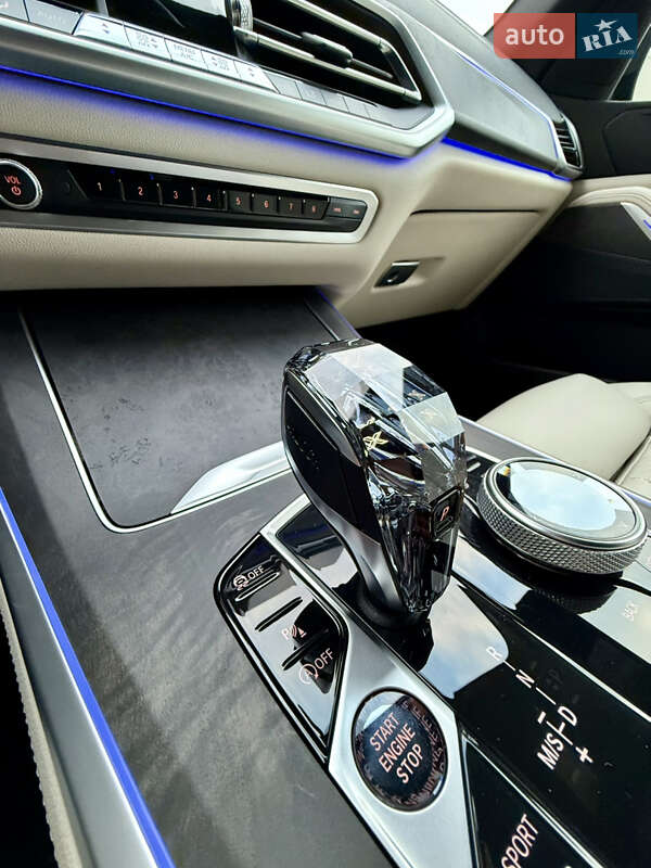 Внедорожник / Кроссовер BMW X5 2022 в Киеве