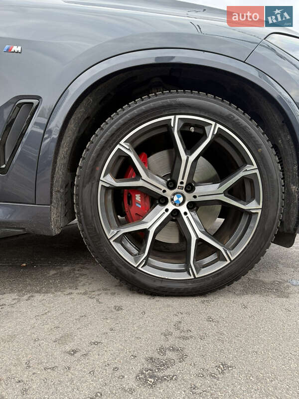 Внедорожник / Кроссовер BMW X5 2022 в Киеве