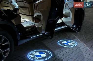 Внедорожник / Кроссовер BMW X5 2012 в 