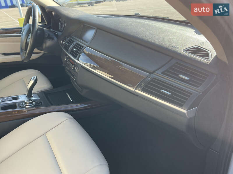 Внедорожник / Кроссовер BMW X5 2012 в Ровно фото 43 Внедорожник / Кроссовер BMW X5 2012 в Ровно