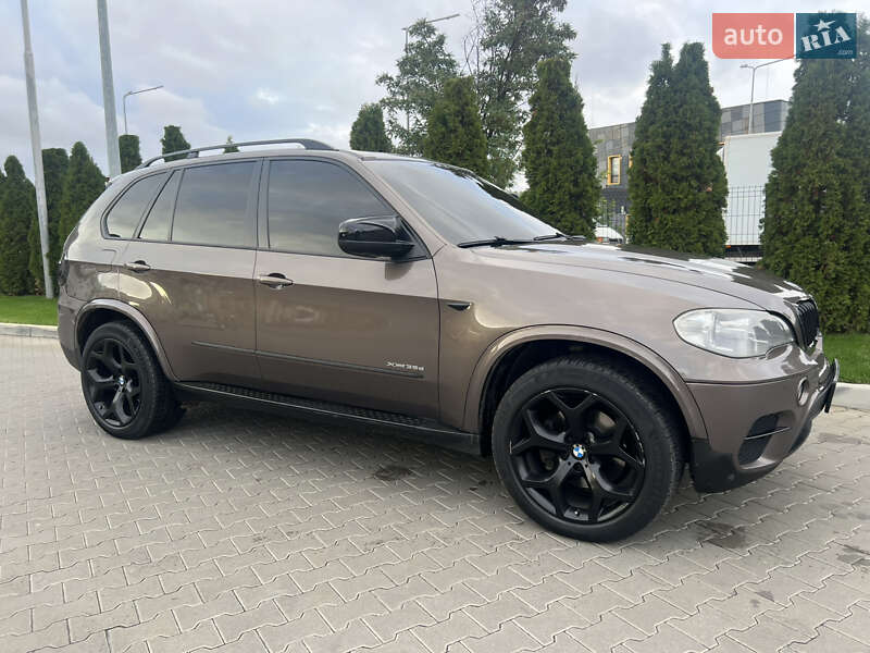 Позашляховик / Кросовер BMW X5 2011 в Києві