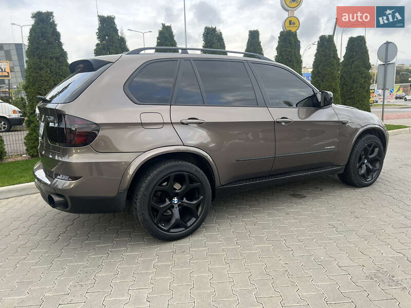 Позашляховик / Кросовер BMW X5 2011 в Києві