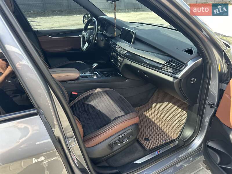 Позашляховик / Кросовер BMW X5 2016 в Лозовій