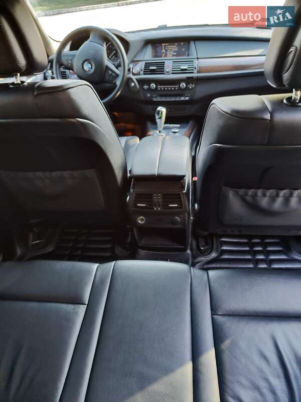 Позашляховик / Кросовер BMW X5 2013 в Києві фото 17 Позашляховик / Кросовер BMW X5 2013 в Києві