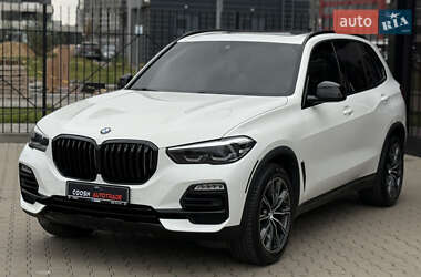 Внедорожник / Кроссовер BMW X5 2019 в 