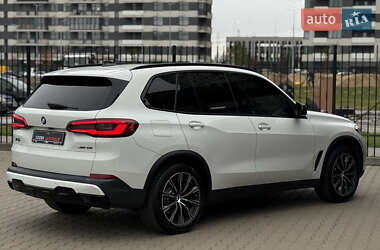 Внедорожник / Кроссовер BMW X5 2019 в 