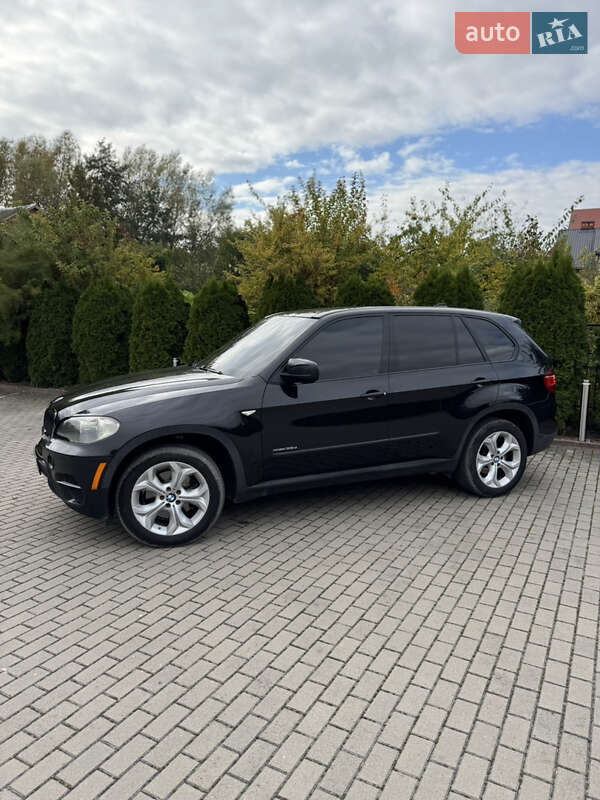 Внедорожник / Кроссовер BMW X5 2011 в Львове