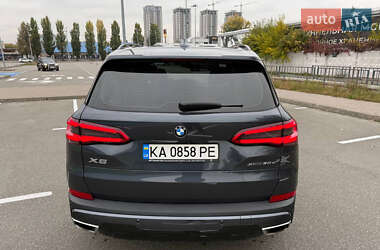Внедорожник / Кроссовер BMW X5 2018 в 