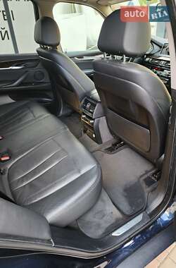 Внедорожник / Кроссовер BMW X5 2015 в 