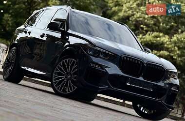 Внедорожник / Кроссовер BMW X5 2019 в 