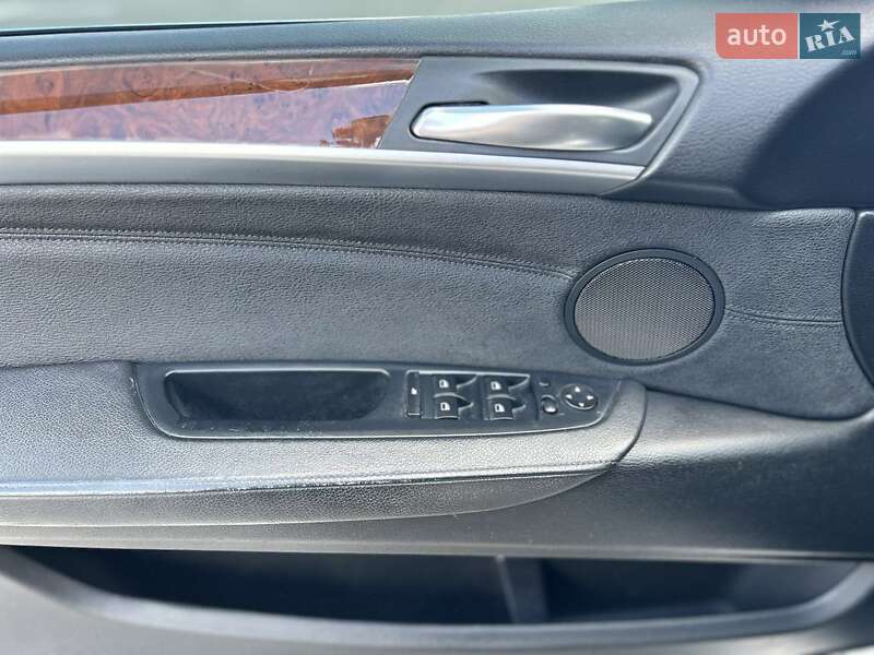 Внедорожник / Кроссовер BMW X5 2012 в Ивано-Франковске