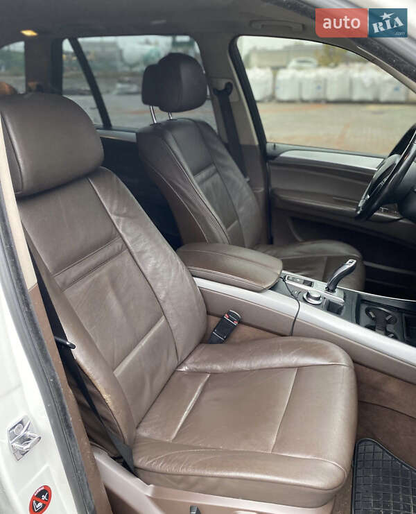 Внедорожник / Кроссовер BMW X5 2008 в Житомире