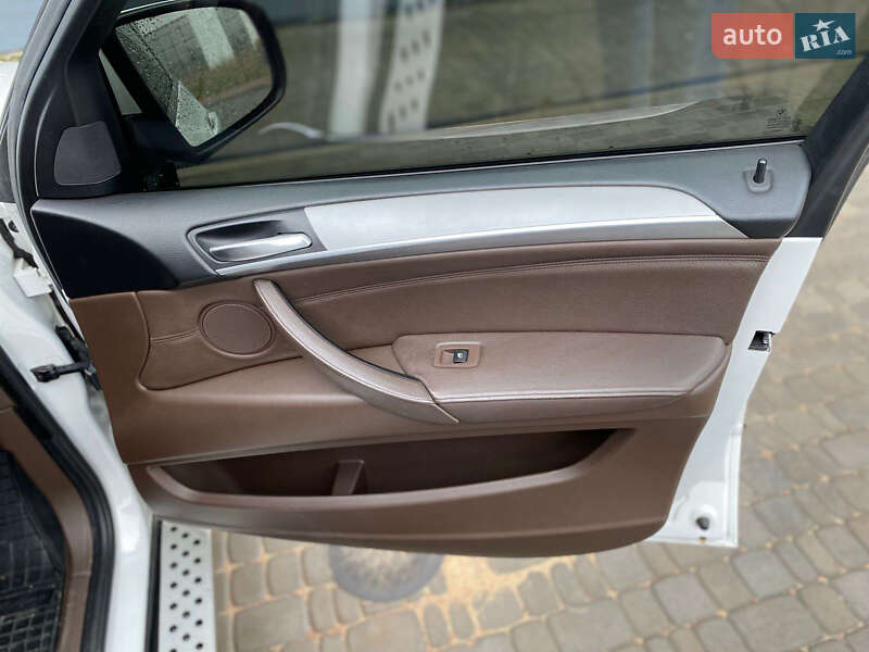Внедорожник / Кроссовер BMW X5 2008 в Житомире