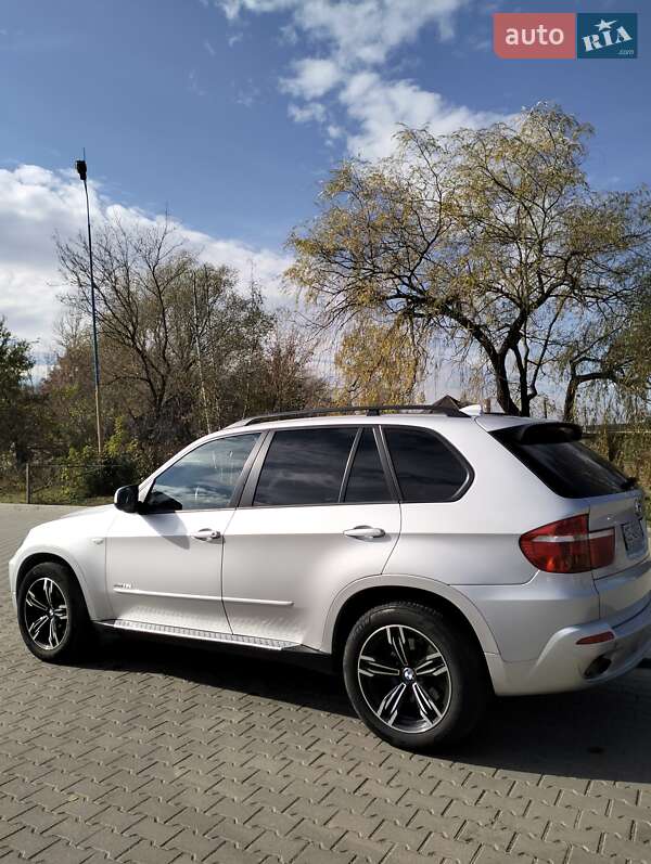 Внедорожник / Кроссовер BMW X5 2009 в Коломые