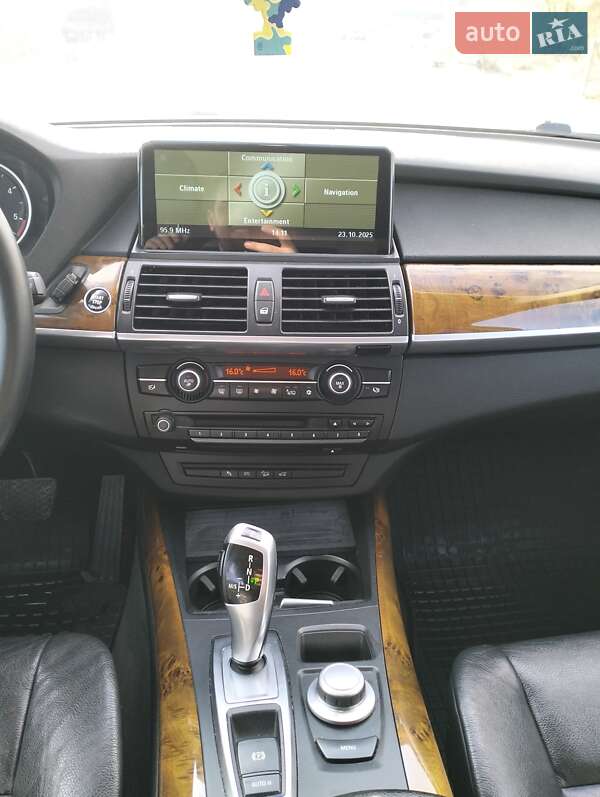 Внедорожник / Кроссовер BMW X5 2009 в Коломые