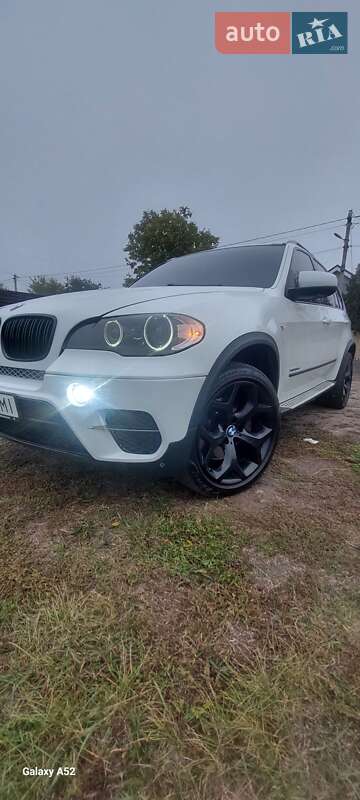 Внедорожник / Кроссовер BMW X5 2012 в Першотравенске