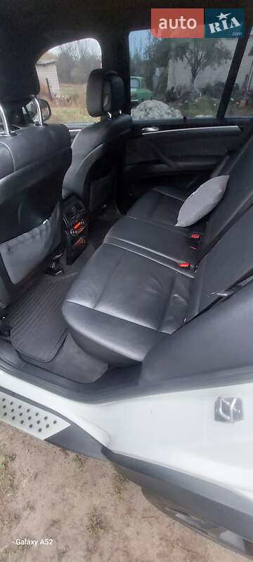 Внедорожник / Кроссовер BMW X5 2012 в Першотравенске