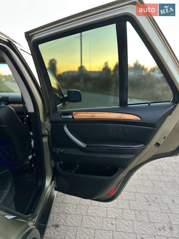 Позашляховик / Кросовер BMW X5 2006 в Луцьку
