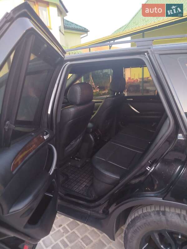 Внедорожник / Кроссовер BMW X5 2003 в Ковеле