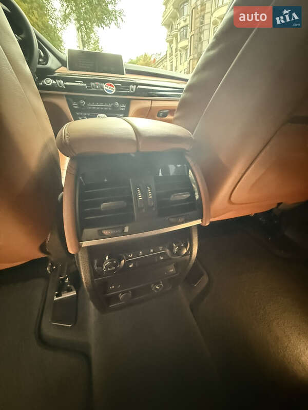 Позашляховик / Кросовер BMW X5 2015 в Одесі