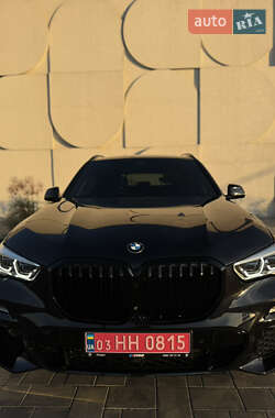 Позашляховик / Кросовер BMW X5 2019 в 