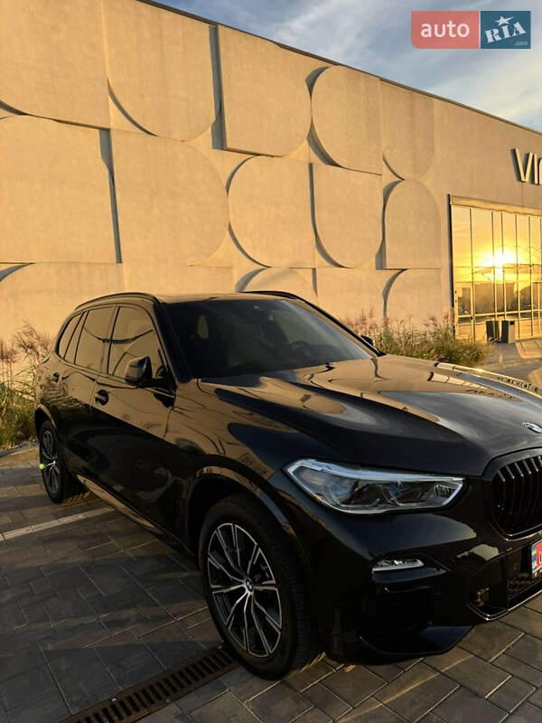 Внедорожник / Кроссовер BMW X5 2019 в Днепре