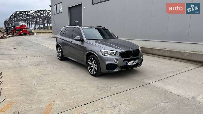 Внедорожник / Кроссовер BMW X5 2016 в Киеве