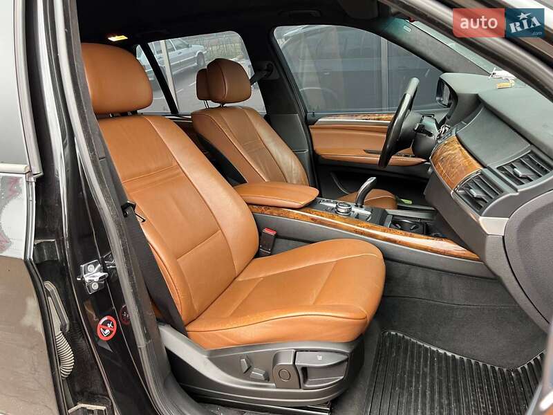 Внедорожник / Кроссовер BMW X5 2009 в Киеве