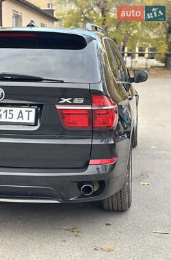 Позашляховик / Кросовер BMW X5 2013 в 