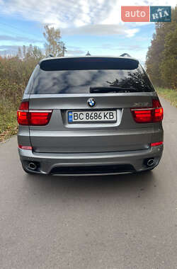 Внедорожник / Кроссовер BMW X5 2010 в 