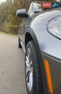 Внедорожник / Кроссовер BMW X5 2010 в 