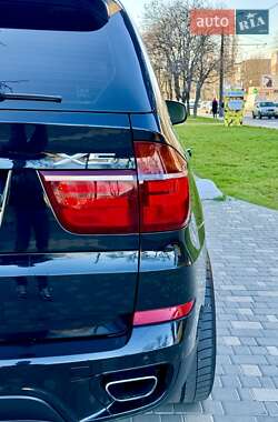 Внедорожник / Кроссовер BMW X5 2012 в 