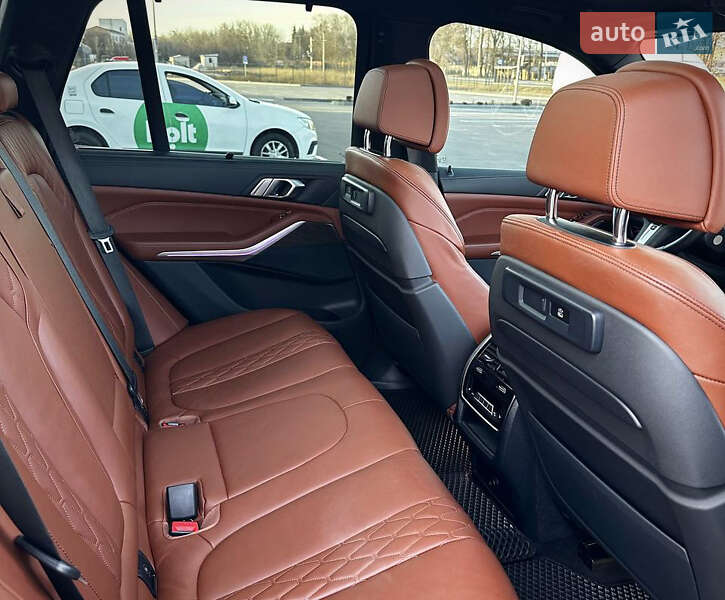 Внедорожник / Кроссовер BMW X5 2022 в Киеве