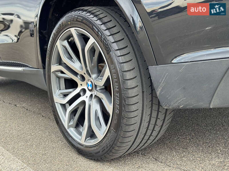 Позашляховик / Кросовер BMW X5 2015 в Луцьку