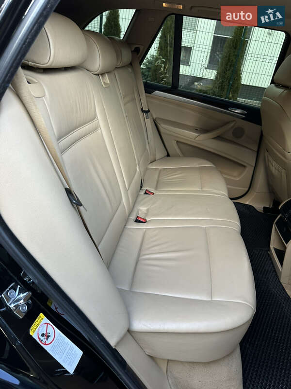 Внедорожник / Кроссовер BMW X5 2008 в Ужгороде