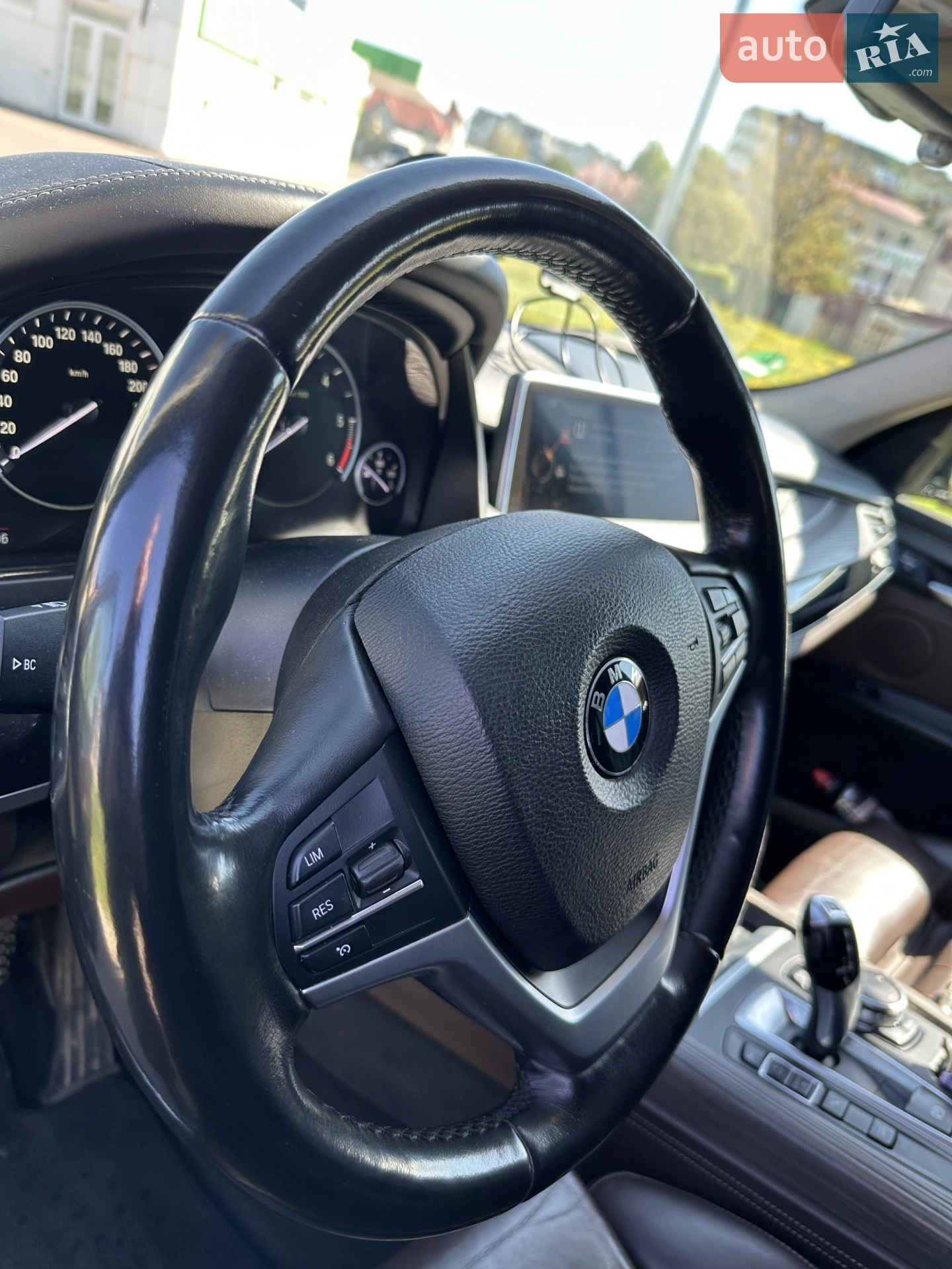 2016 BMW X5 - мініатюра 18