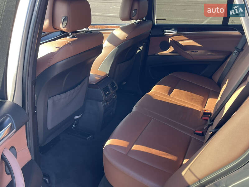 Позашляховик / Кросовер BMW X5 2012 в Рівному
